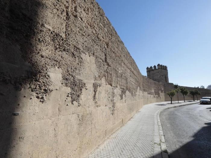 La Muralla De Sevilla Sevilha Exterior foto